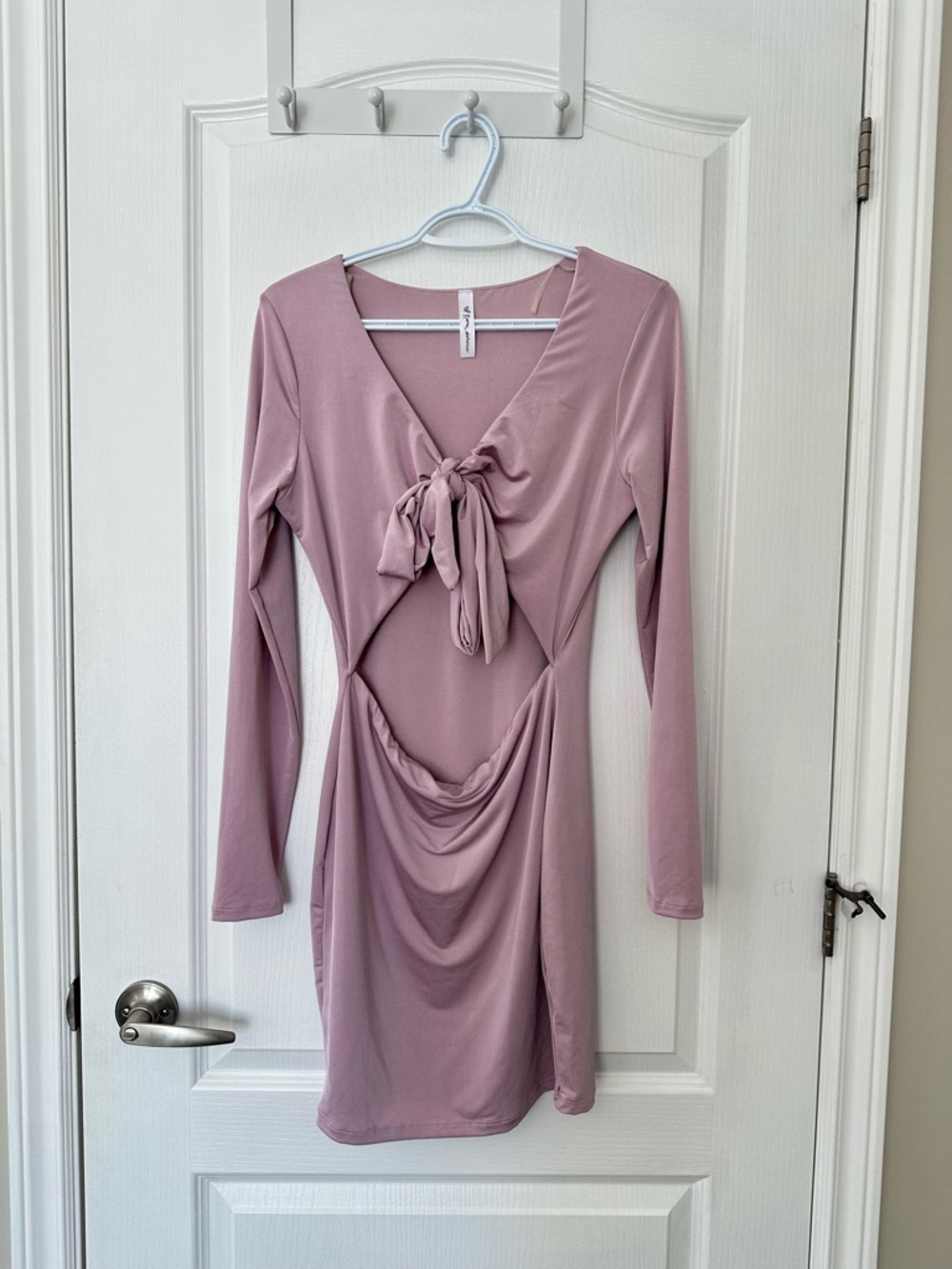 NWOT Boho Mauve Long Sleeve Cutout Mini Dress Front Tie Detail Festival Chic
